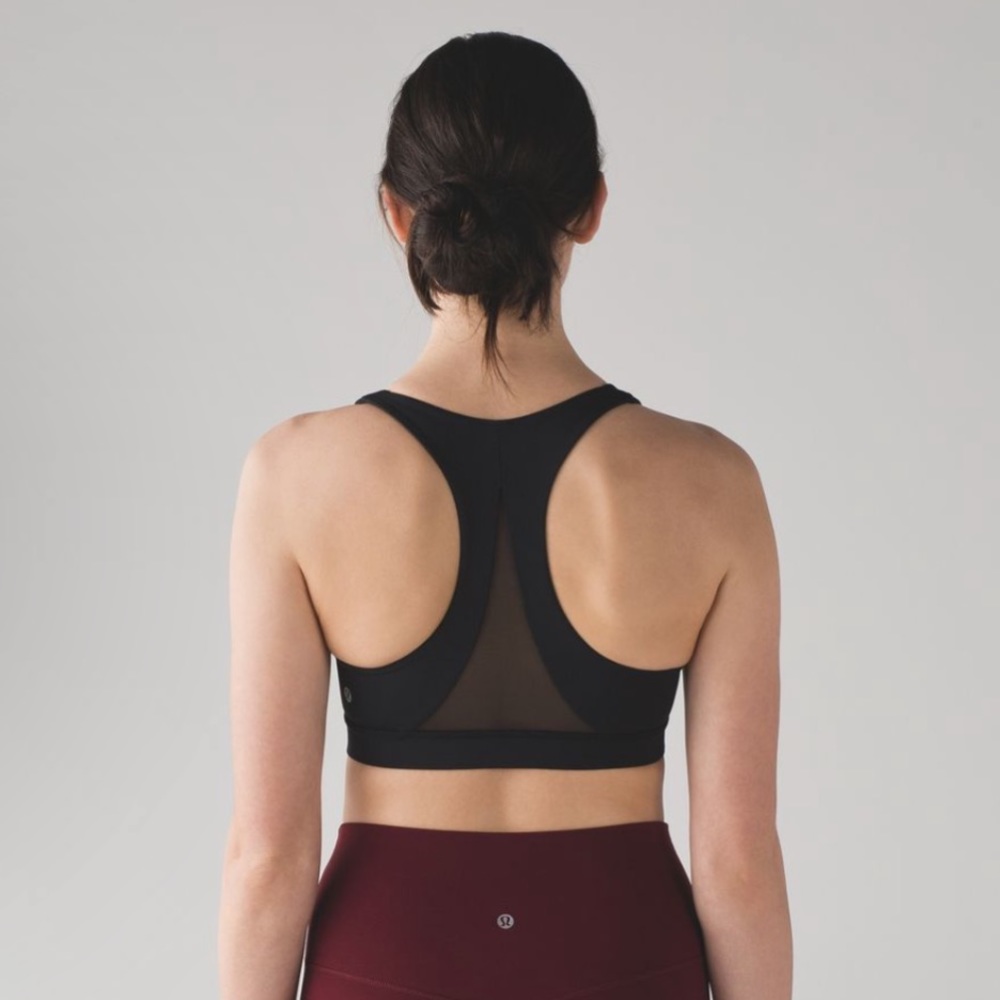 Lululemon Invigorate Bra - Black - 6 / Small